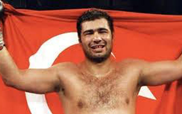 Məşhur Azərbaycan türkü olan boksçu vəfat etdi