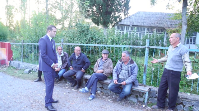 “Bizim kənddə daş üstə daş qoyulmayıb”