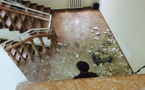 ADU-nun tavanı çökdü, 2 tələbə xəsarət aldı