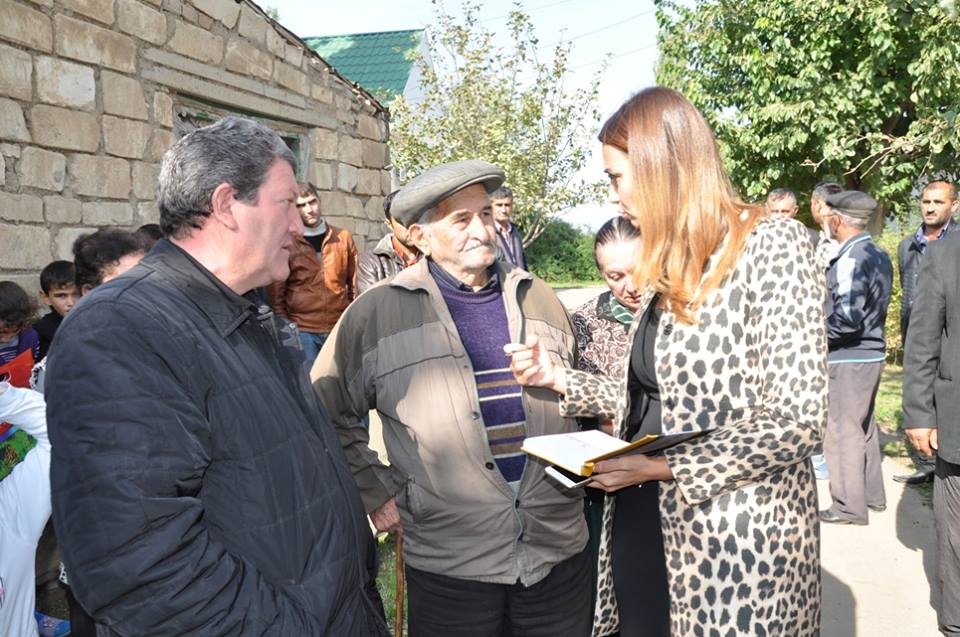 Qənirə Paşayeva Tovuzun 3 kəndini gəzərək sakinlərlə görüşdü