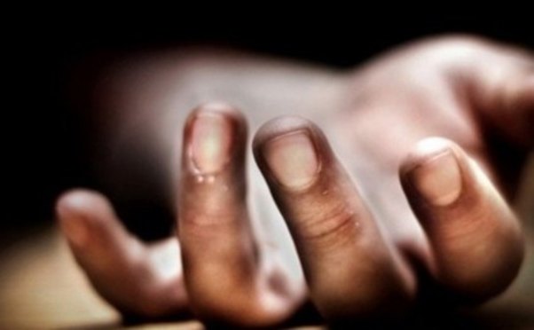 Elektrik mişarı ilə ayağını kəsdi