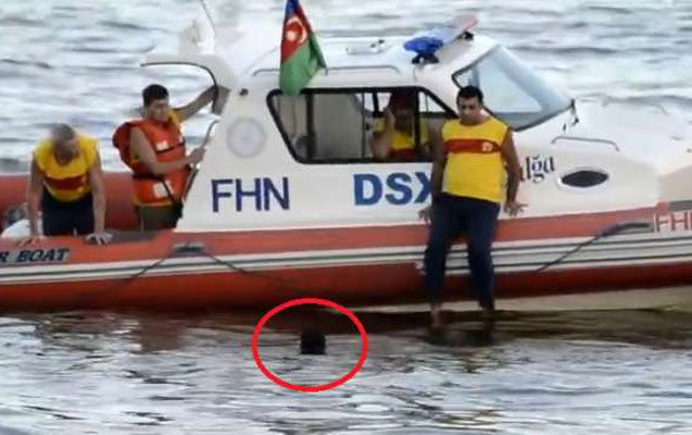 Bakı Bulvarında intihar