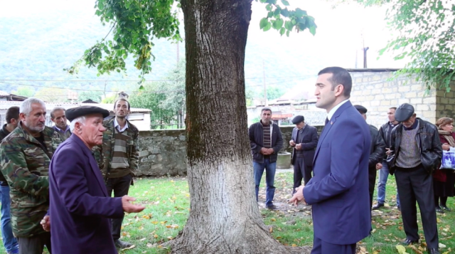 Əhməd Şahidov Qum kəndində görüş keçirib