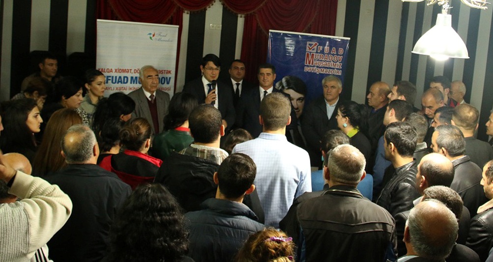 Fuad Muradov Xətai rayonunda idmançılarla görüşdü