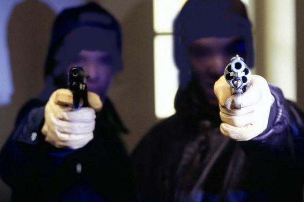 Rusiyada azərbaycanlı həmyerlisini qarət etdi