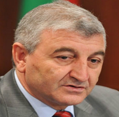 Məzahir Pənahov