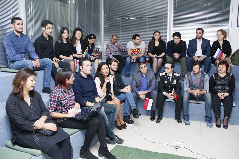 AGAT“Peace One Day” Təşkilatının rəhbəri Jeremy Gilley ilə gənclərin görüşünü keçirdi