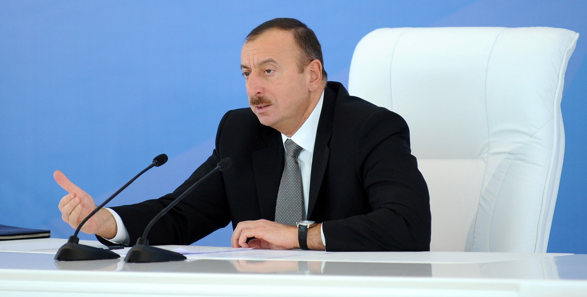 Prezidentdən daha bir