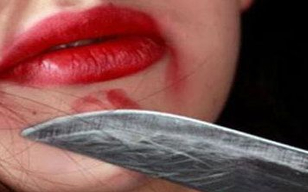 Repetitor yanına gedən qızı küçədə bıçaqladılar