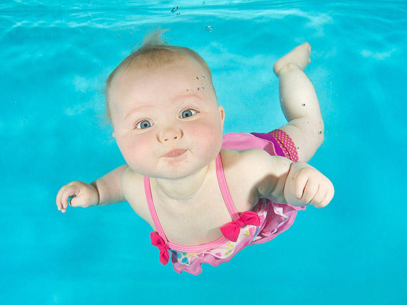 Su altındakı körpələr