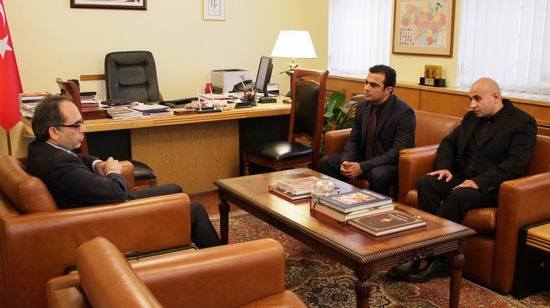 Ukrayna diaspor sədri Türkiyə səfirliyində