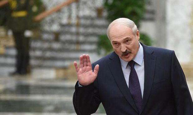 Avropa İttifaqı Lukaşenkoya qarşı sanksiyaları dayandırdı