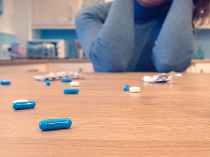 Bakıda 19 yaşlı qız intihar etdi