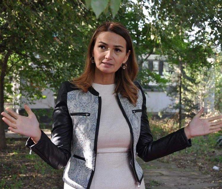 Qənirə Paşayeva Əyyubluda seçicilərlə görüşdə: 