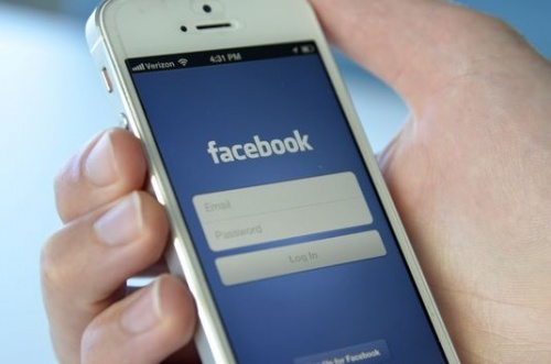 Qadın Facebook-a görə oğlunu itirdi