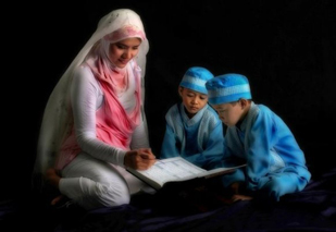 İslamda qadının rolu müzakirə edilib