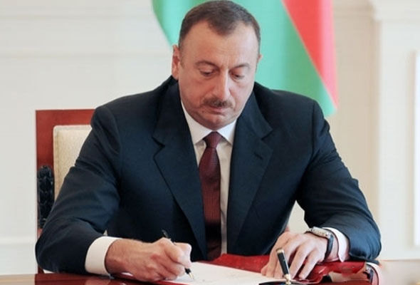 Prezident qəzetlərə birdəfəlik maliyyə yardımı ayrılması haqqında sərəncam imzalayıb