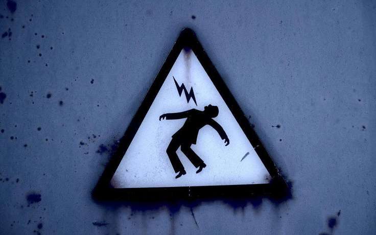 Yevlax sakini qəfil yanan işığa qurban getdi