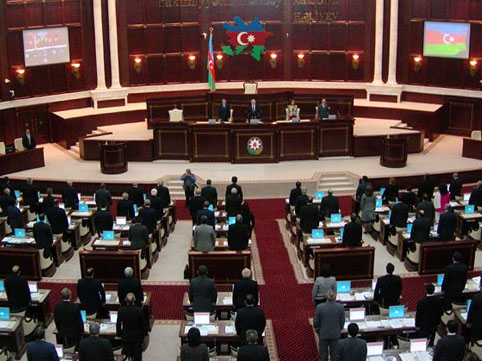 Milli Məclisin fəaliyyəti yoxladılar