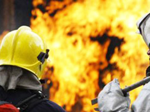 Cəlilabadda ev yandı