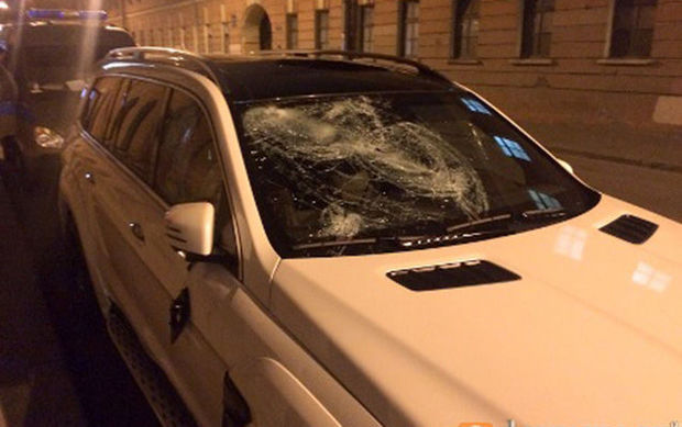 Azərbaycanlı biznesmen polislərlə atışdı