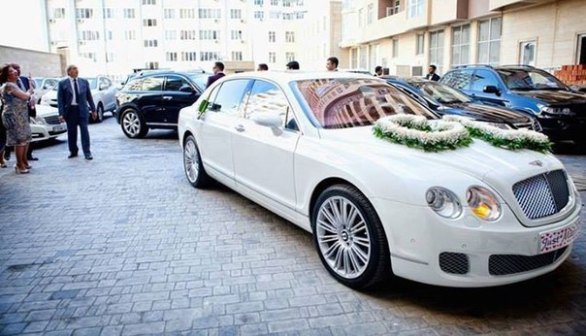 Rusiyada hamının danışdığı Azərbaycan toyu