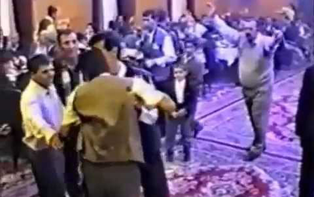 Toyda mahnı üstündə dava düşdü