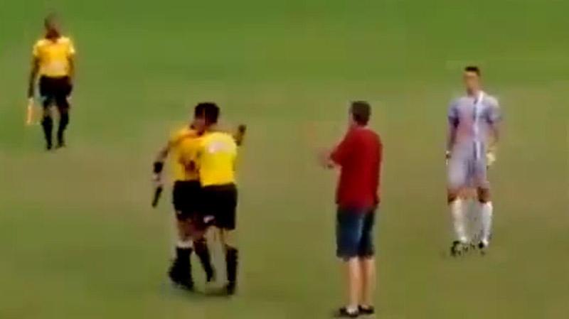 Meydanda şok: hakim tapança çıxardı