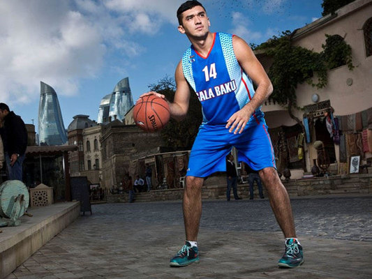 Yığmamızın oyunçusu Ukrayna klubu ilə müqavilə bağladı