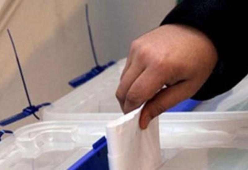 Azərbaycanda fəhlə deputatlığa namizəd oldu