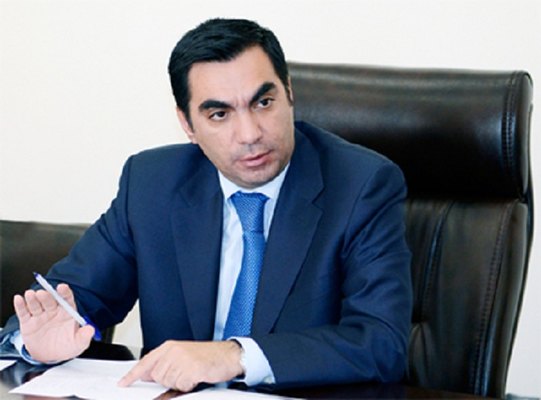 Qafqaz Universiteti Elmar Qasımova