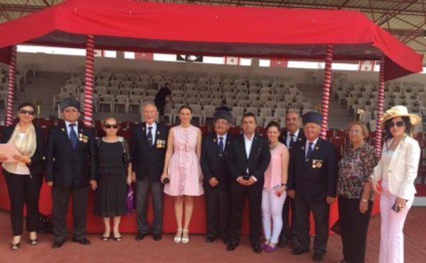 Qənirə Paşayeva şəhid ailələri ilə görüşüb