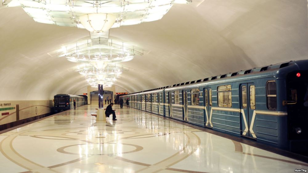 Sabah metro saat birə qədər işləyəcək