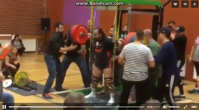 Azərbaycanlı pauerliftinqçi heç kimin edə biməyəcəyini etdi