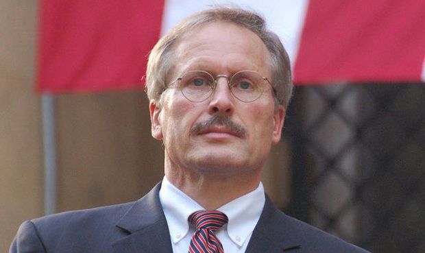 Səfir: Tәmas xәttindә baş verənlər bizi narahat edir