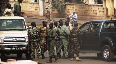 Müsəlmanlarla xristianlar toqquşdu: 21 ölü, 100-dən çox yaralı