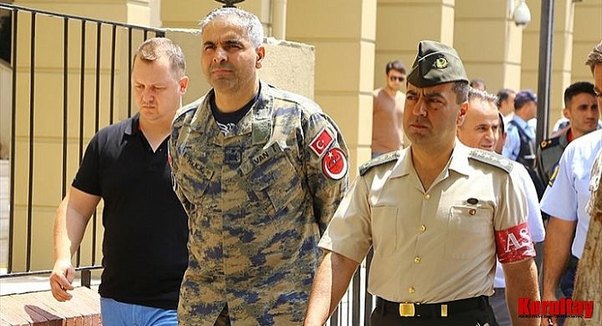 Daha 12 general həbs edildi