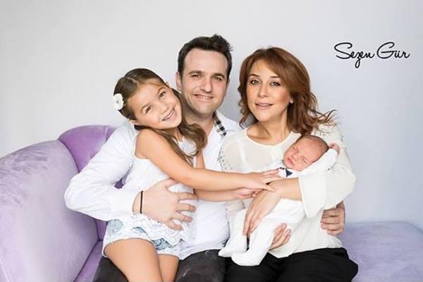 İradə İbrahimova ailəsi ilə