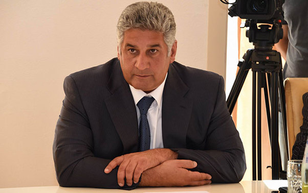 Nazir vətəndaşlarla görüşüb