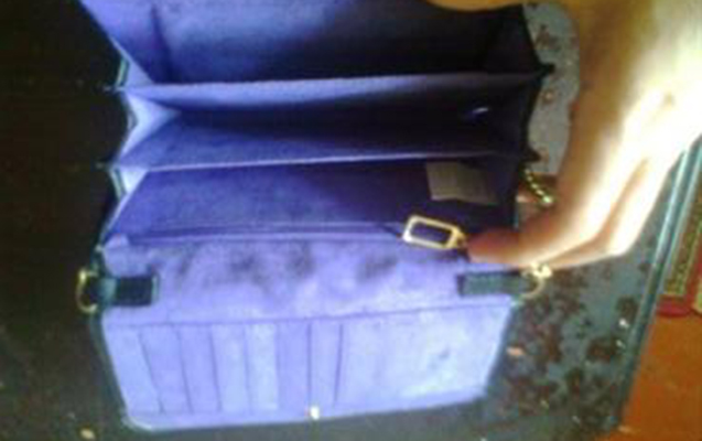 Qadını izlədi, pul qabısını götürüb qaçarkən