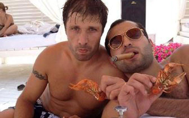 Generalın adam bıçaqlayan oğlu məhkəməyə verildi