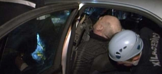 Sükan arxasında ölən sürücü son anda peşəkarlıq göstərdi