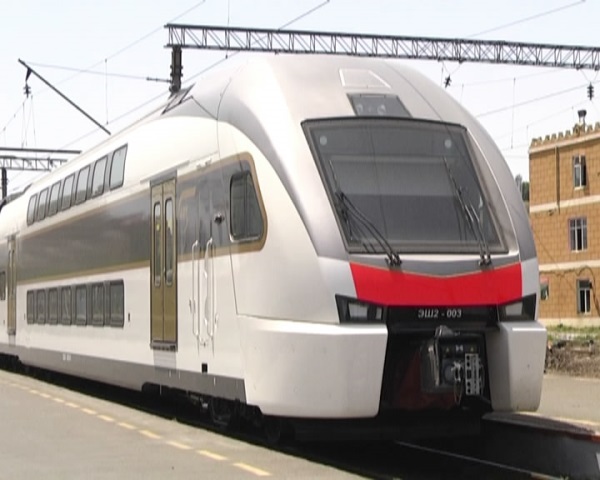 Əhali yeni qatarlardan niyə narazıdır?