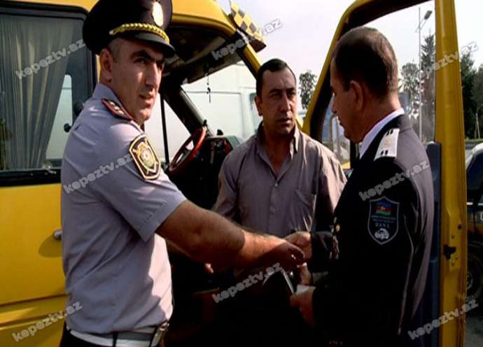 Müfəttişi saymadı, maşını üstünə sürdü