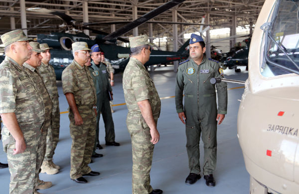 Zakir Həsənov hərbi pilotların hazırlığı mərkəzinin açılışında