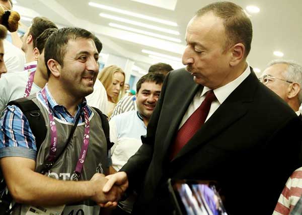 “Qürurverici hisslər”in müəllifi Rüstəm Fərman İsmayılov