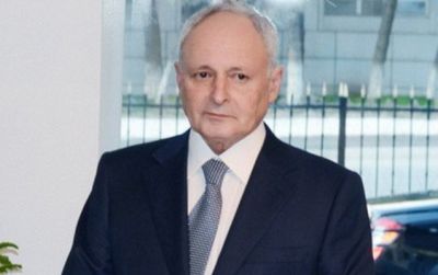 Nazir baş həkimi işdən çıxardı