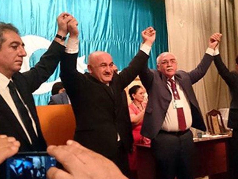 Müsavatın başı böyük dərddə