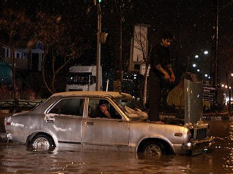 İranda daşqınlar ölümlə nəticələndi