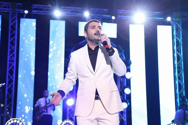 İzzətin 20 minlik konsertindən -